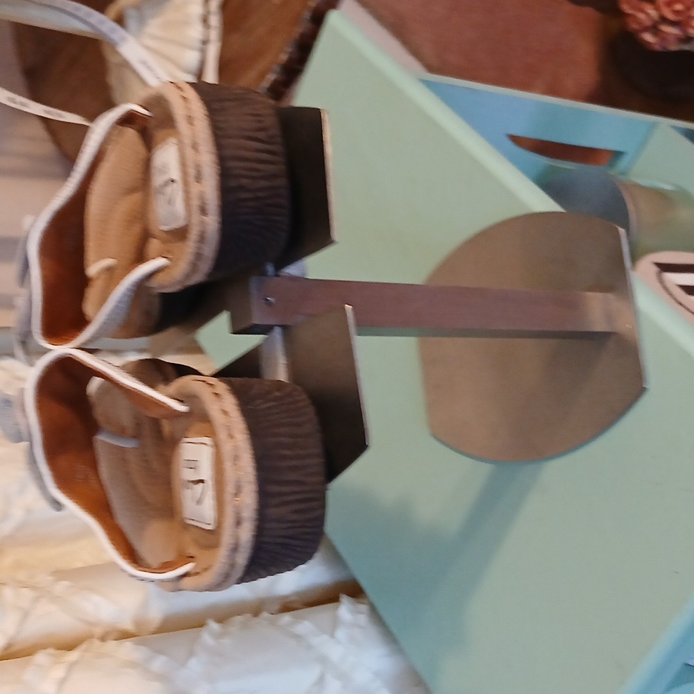 White Leather Clarks Artisan Sandals 8 And 1/2 - Picture 5 of 10